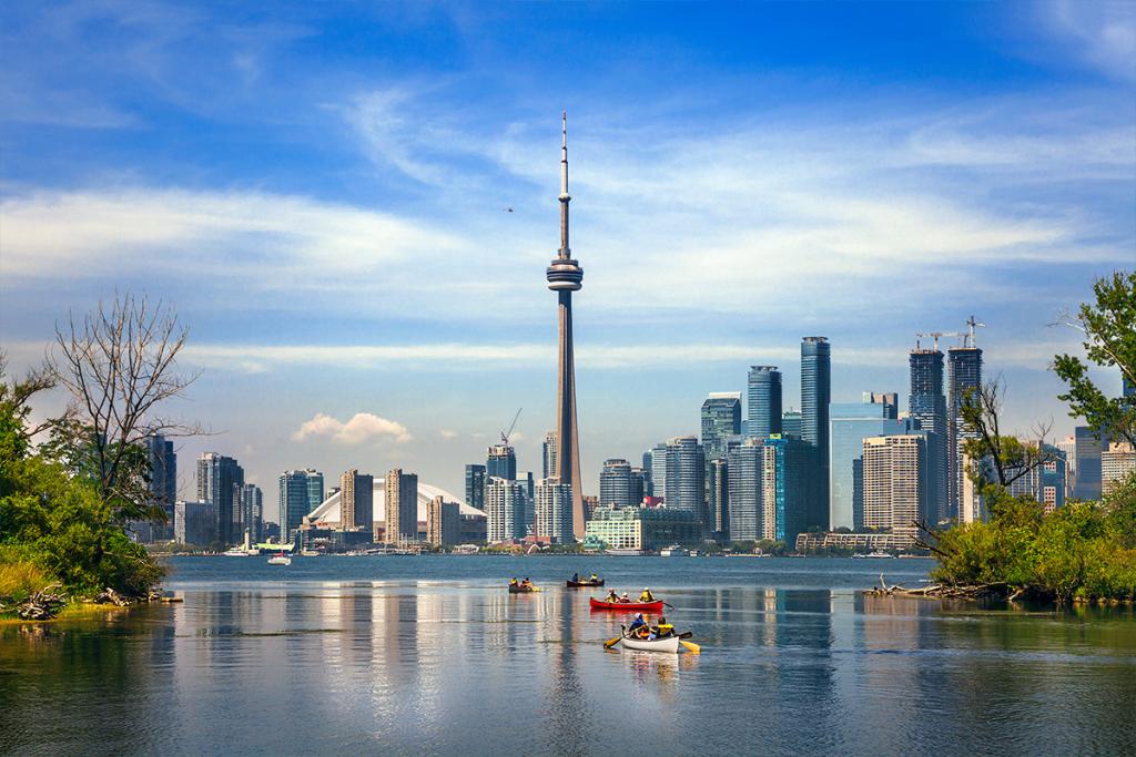 CANADA_Lake-Ontario_Toronto